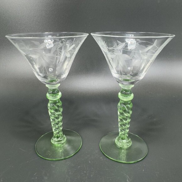 Vintage Uranium Stemware Glasses Cups Clear Etched UV Glowing Cups Barware Set 3 - Picture 16 of 16